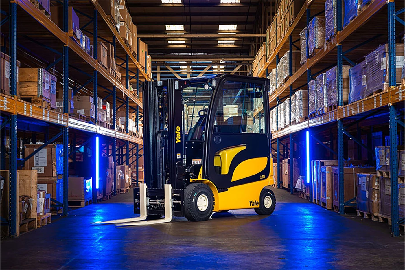 Yale Serie N ERP2.2-3.5N: l&rsquo;elettrico su misura per la logistica moderna
